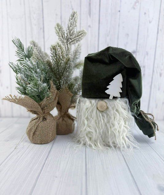 Evergreen Christmas Gnome – Rustic Holiday Shelf Sitter Décor