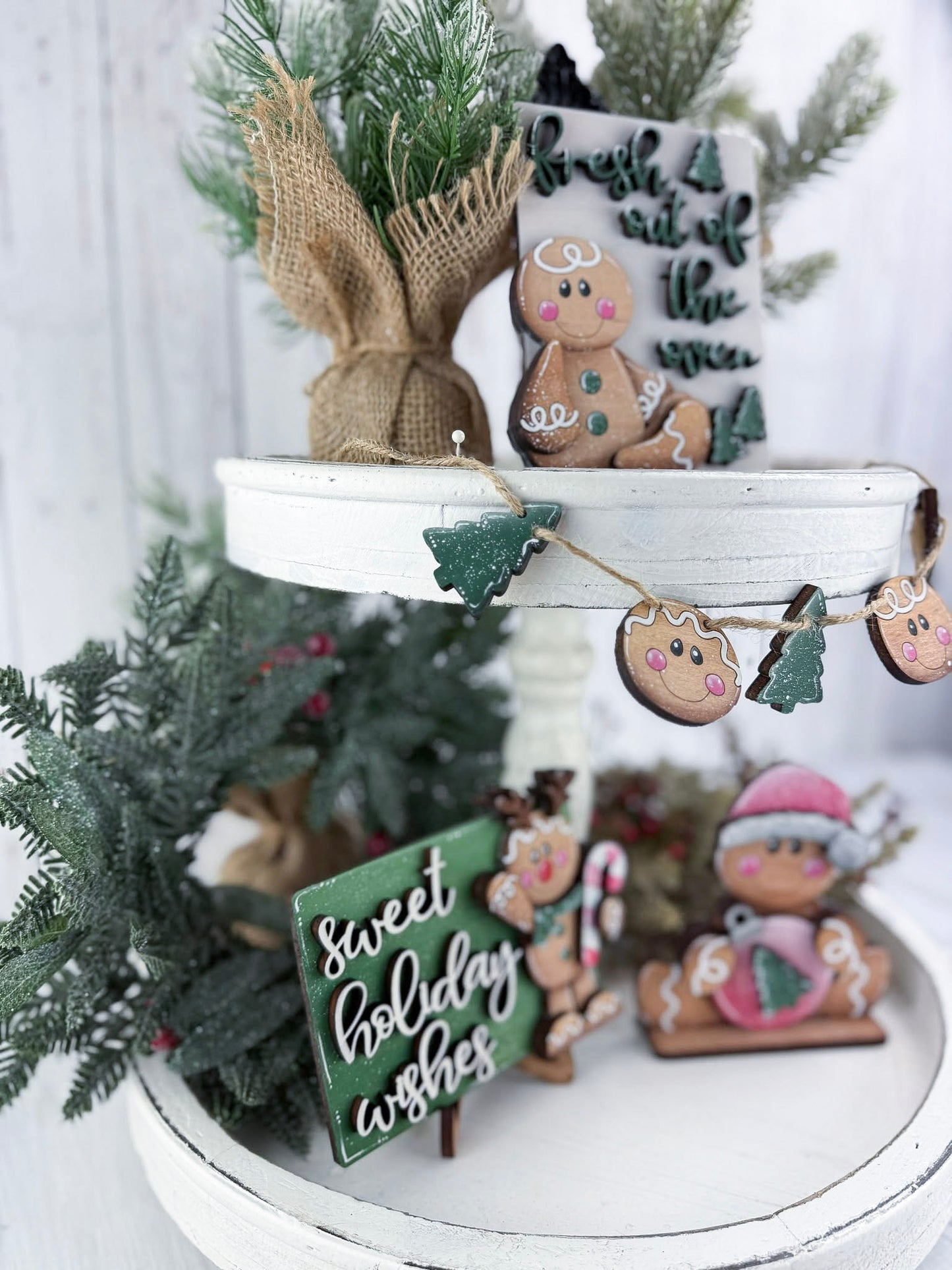 Gingerbread Holiday Tray Set