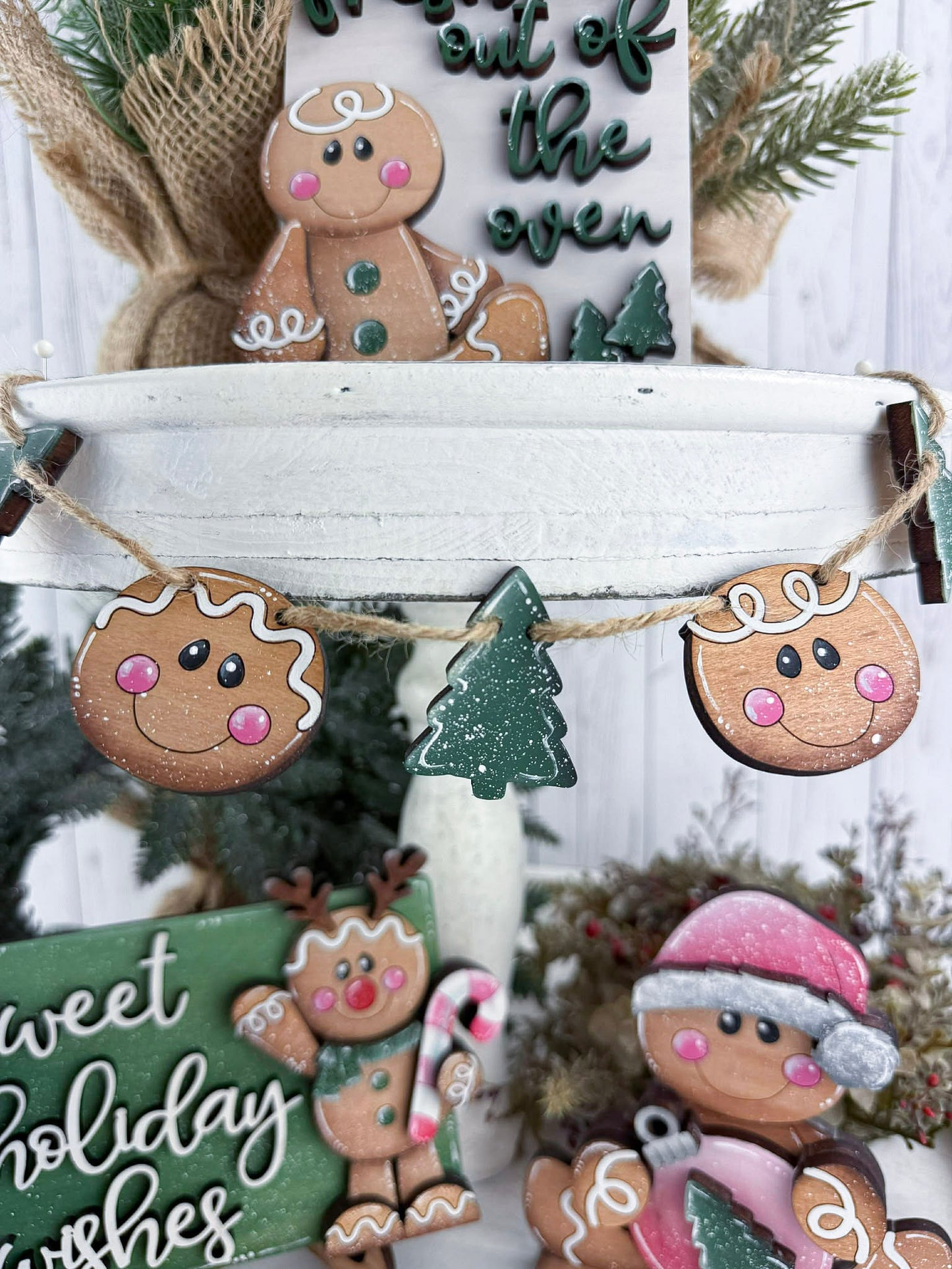 Gingerbread Holiday Tray Set