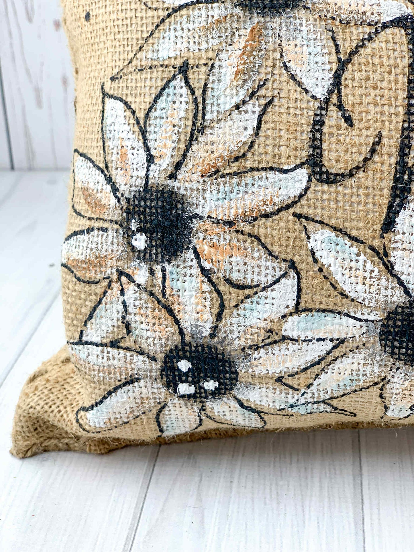Daisy Welcome Pillow