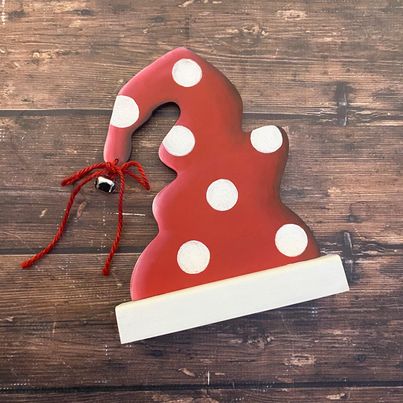 Santa Hat Shelf Sitter