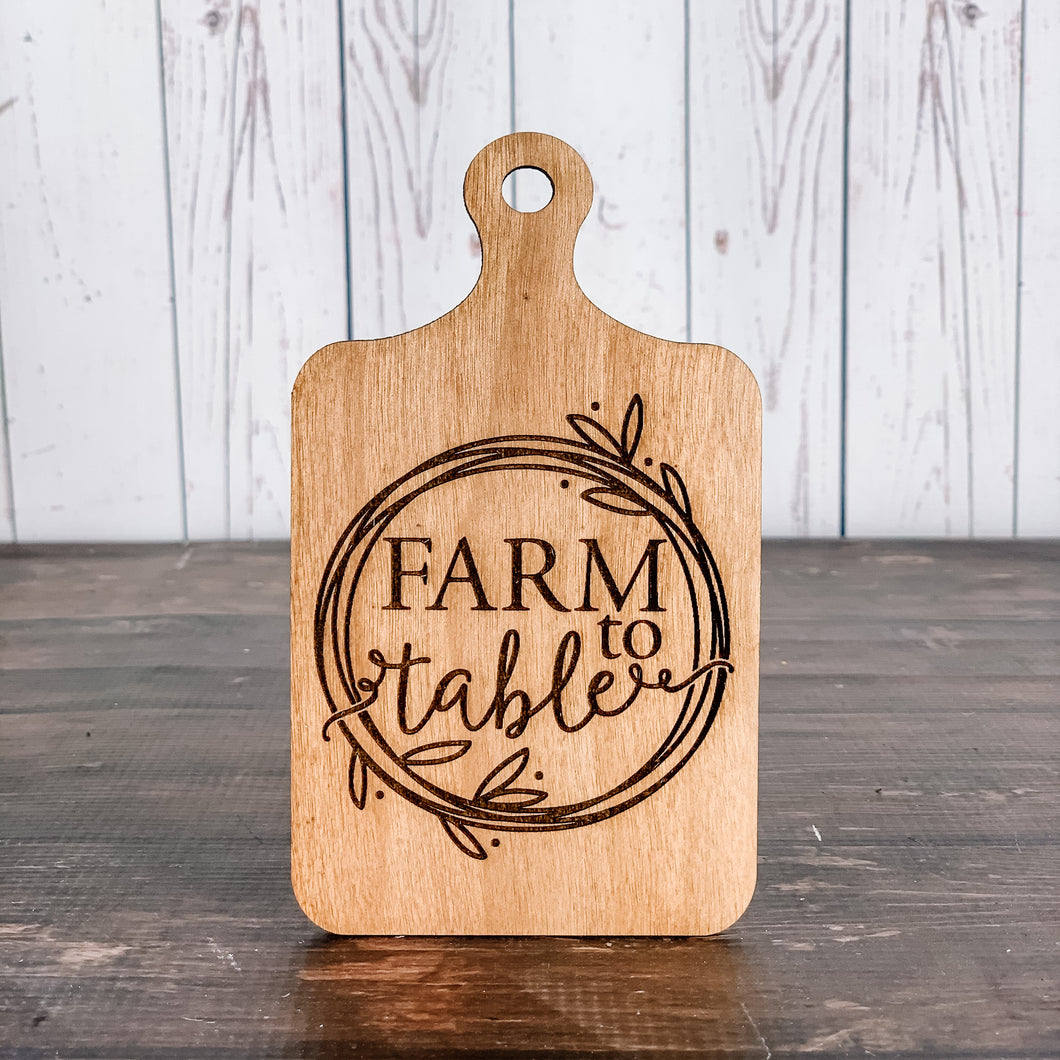 Farm to Table bread board - Farmyard Tiered Tray Decor