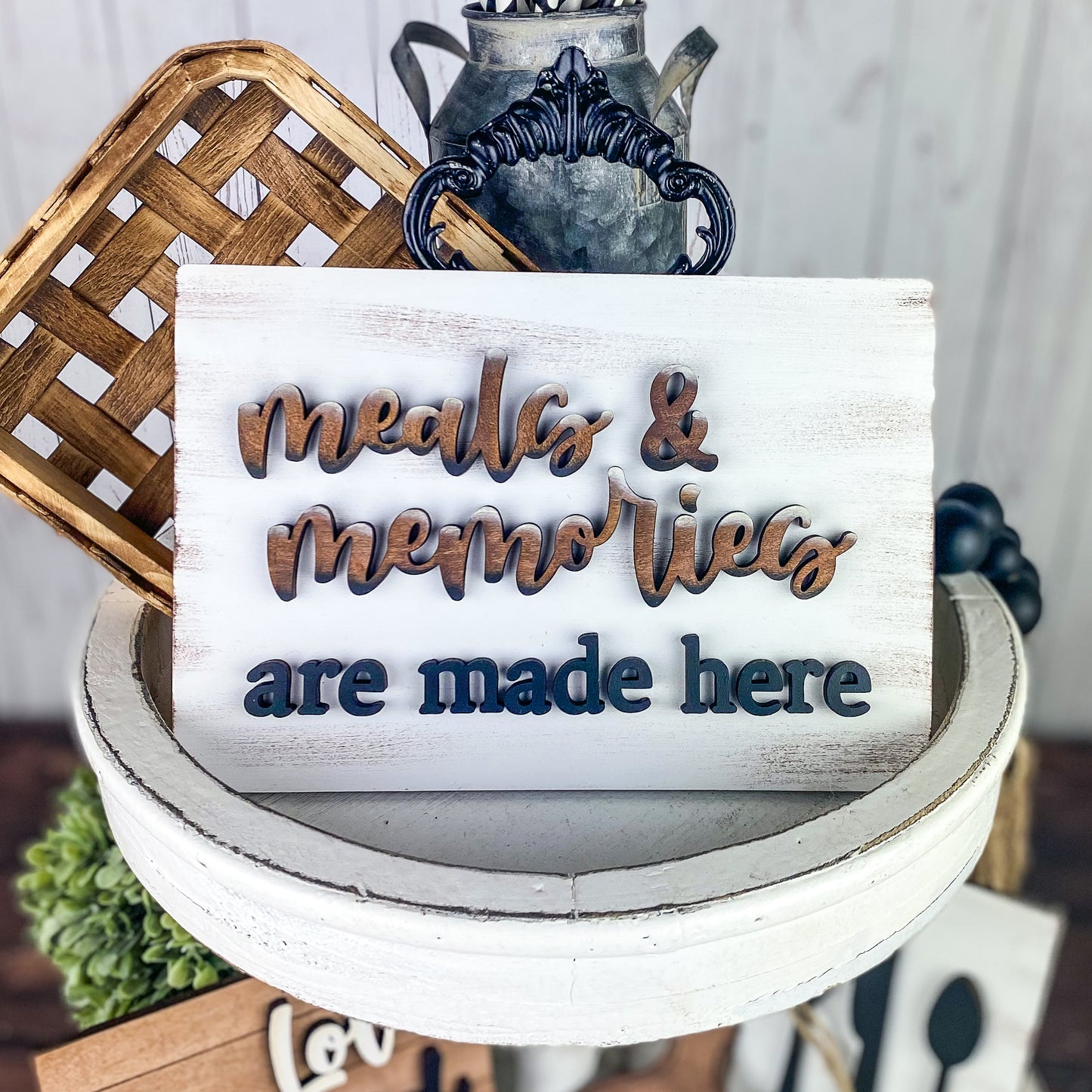 Meals & Memories Sign
