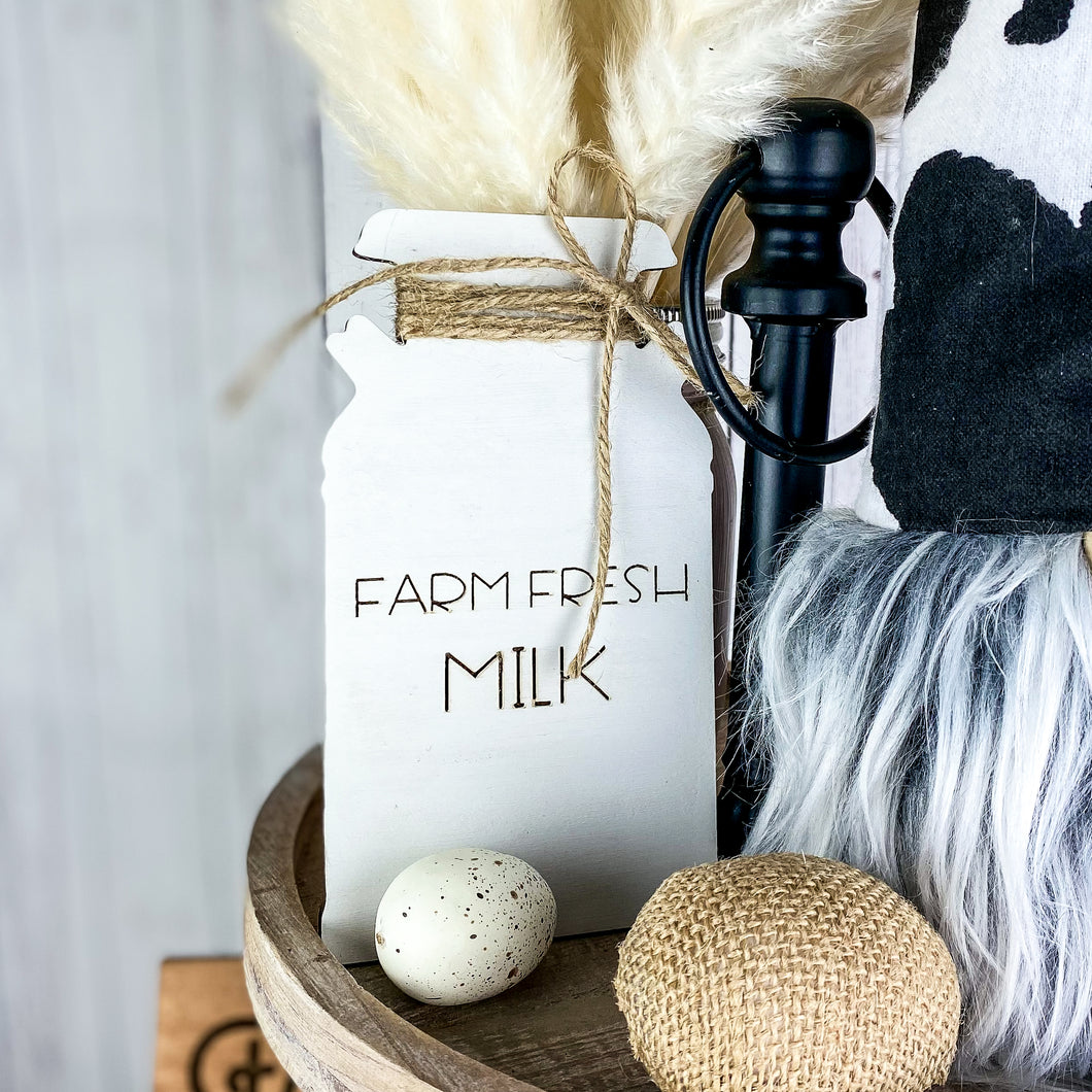 Farm Fresh Milk Sign