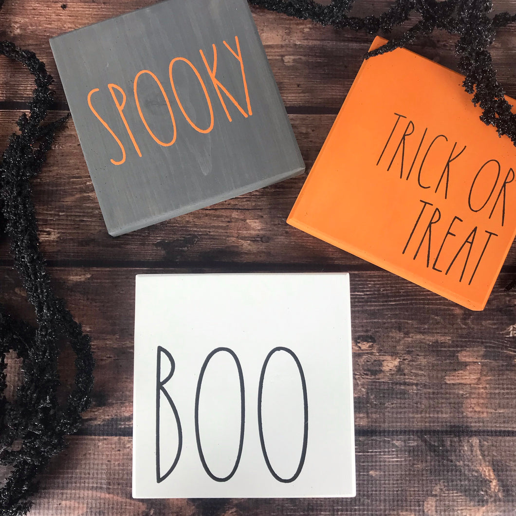 Boo, Spooky, Trick-or-Treat sign set